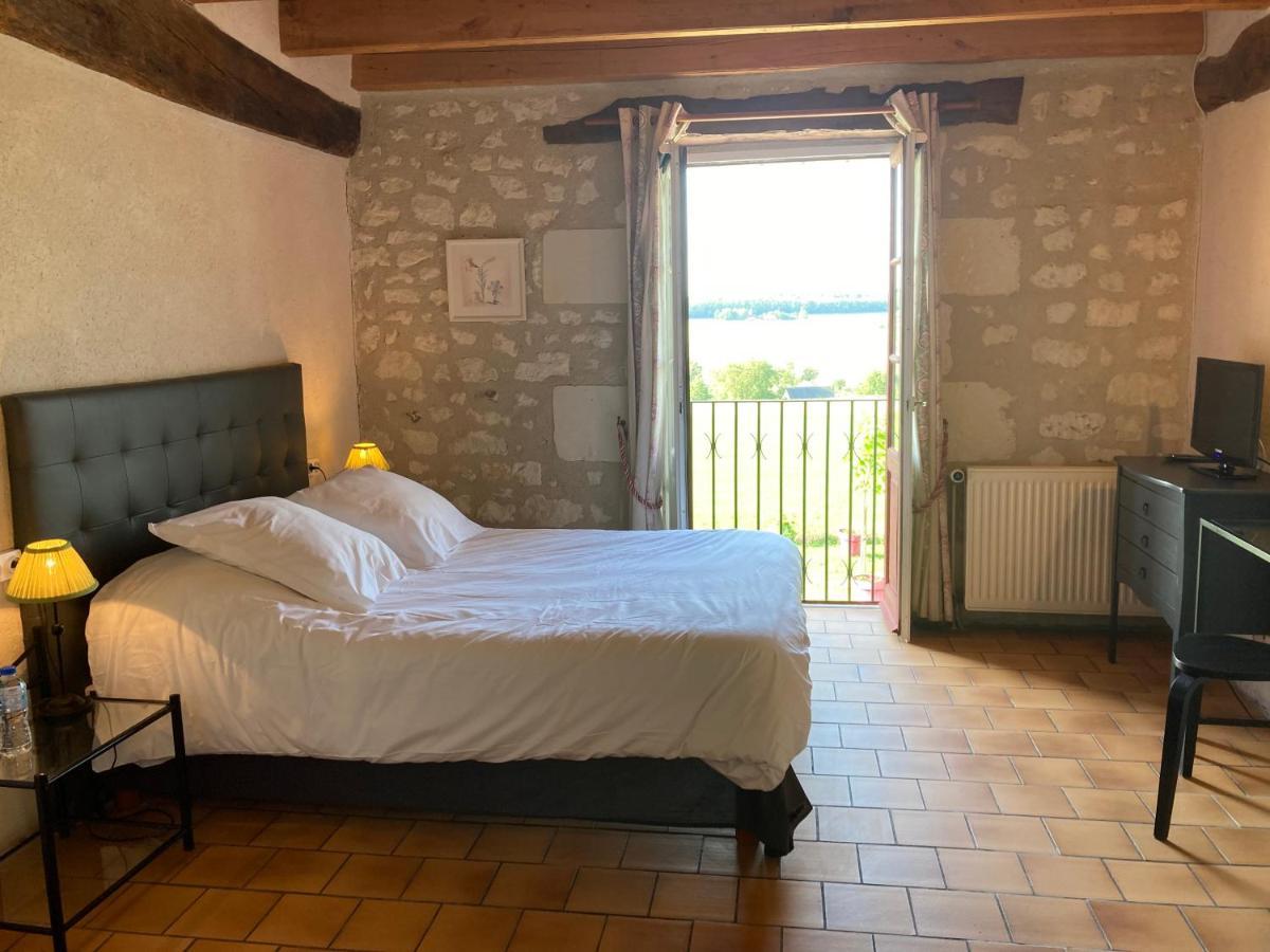 Logis Auberge De Crissay Exteriör bild