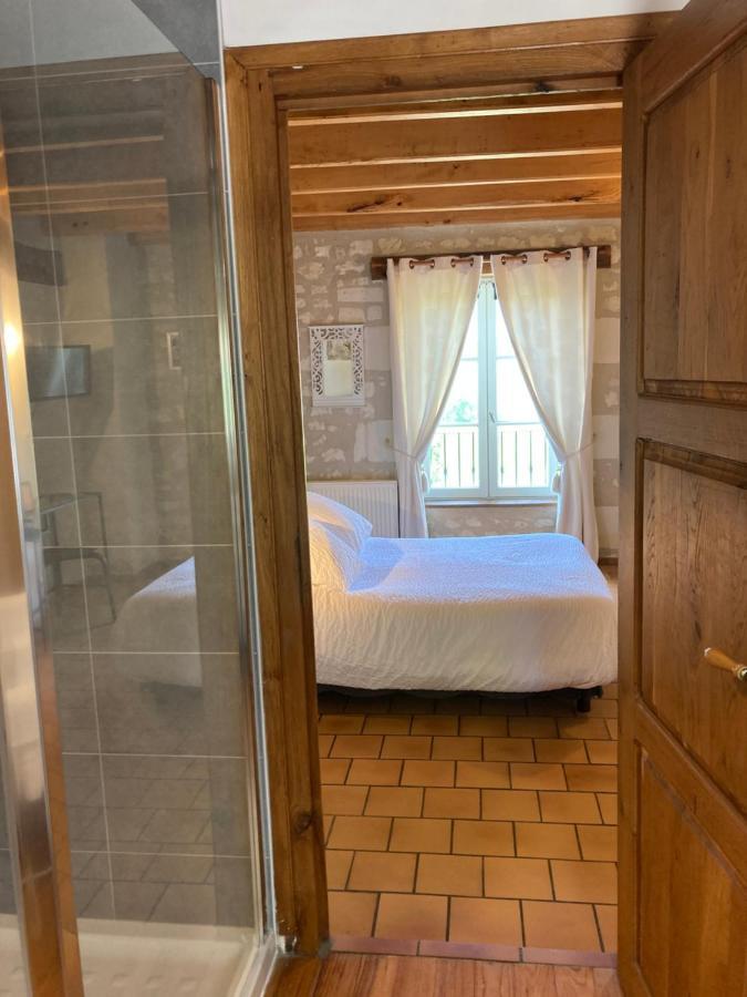 Logis Auberge De Crissay Exteriör bild